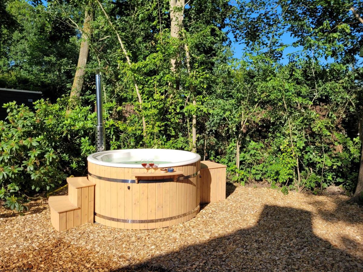 Retro Chic Wellness Met Hottub & Sauna Ewijk Ngoại thất bức ảnh